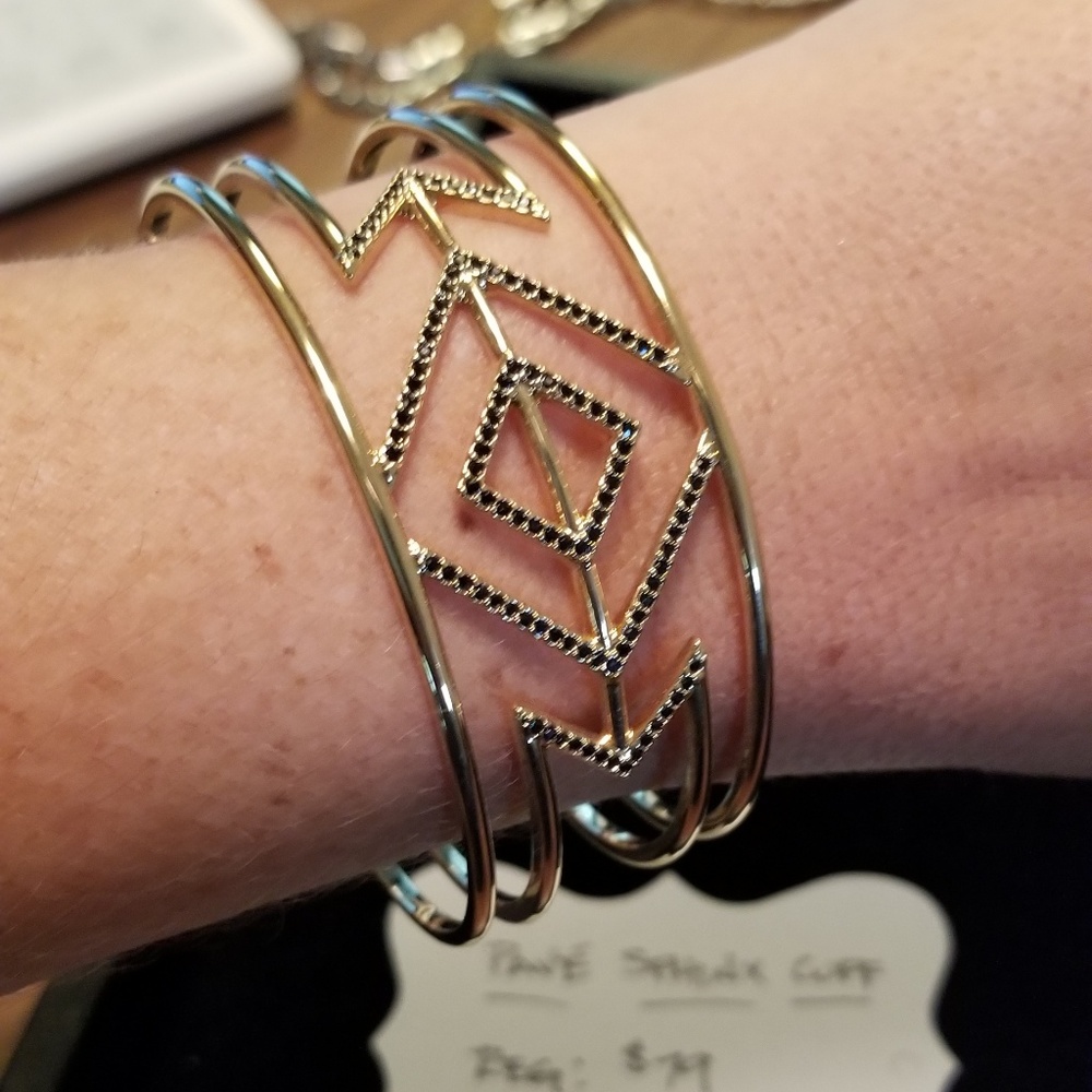 Stella & Dot Pave Sphynx cuff bracelet